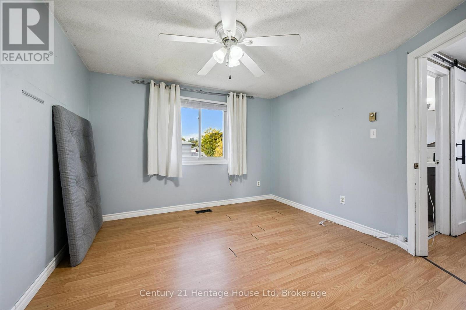 279 STRATHALLAN STREET - Image 27