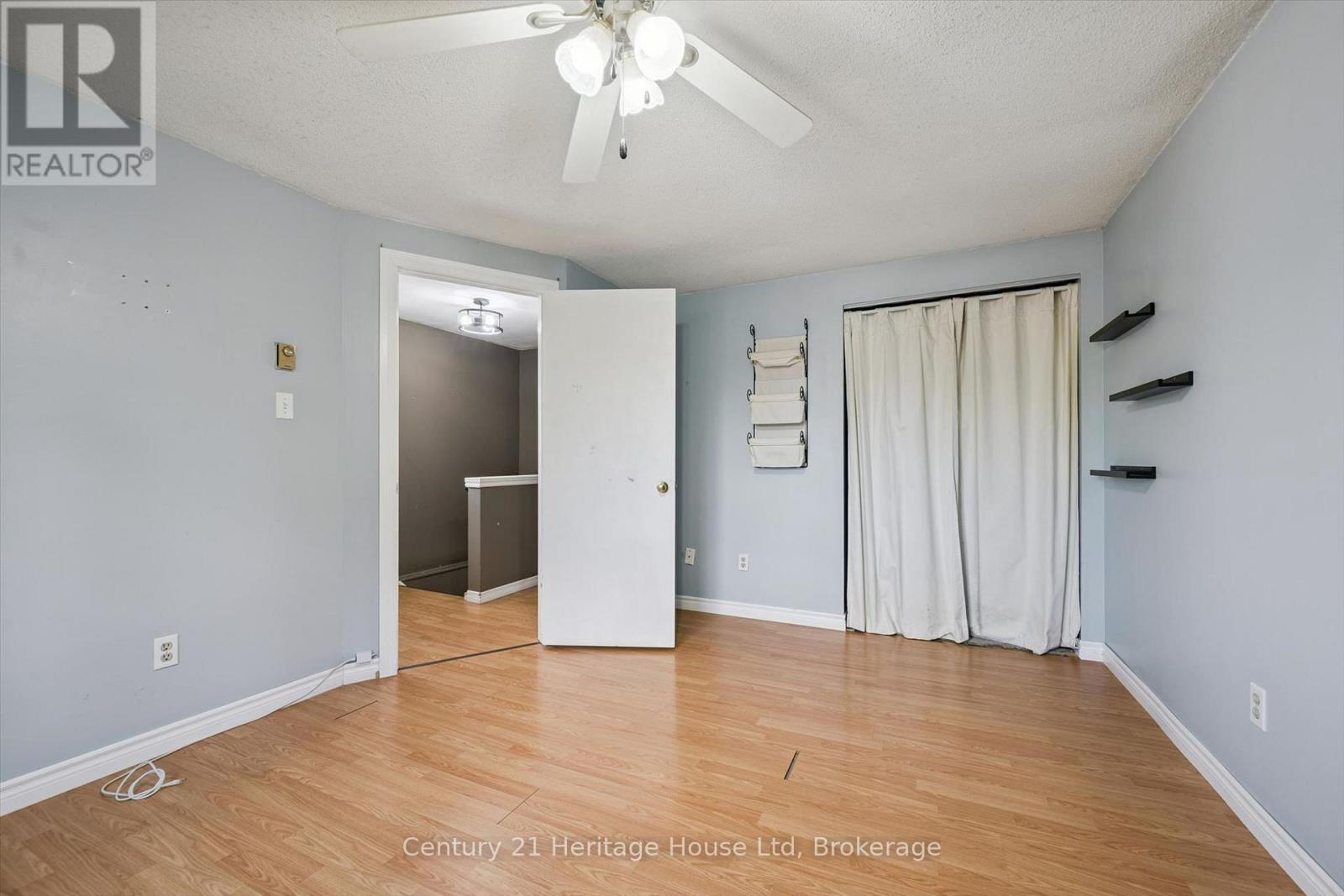 279 STRATHALLAN STREET - 28