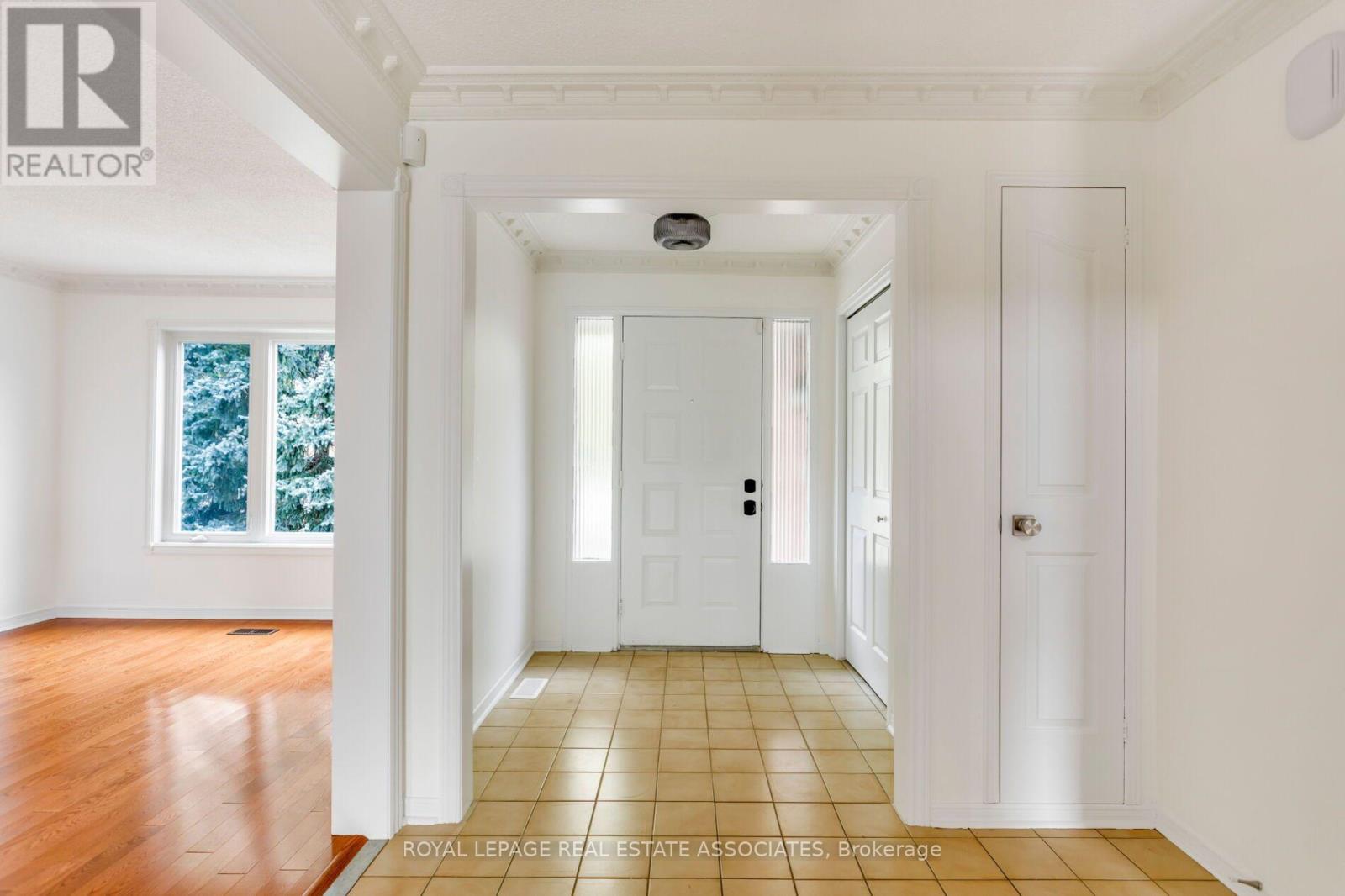 Photo of 1410 WAKEHURST CRESCENT