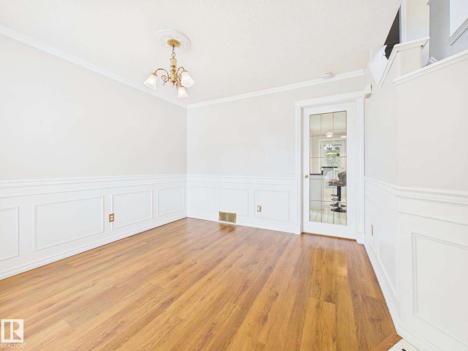 3 HARDCASTLE PL - 7