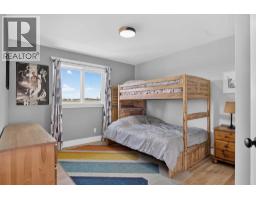 Living room - 100, 354016 64 Street E, Rural Foothills County, AB T1S1B5 Photo 15