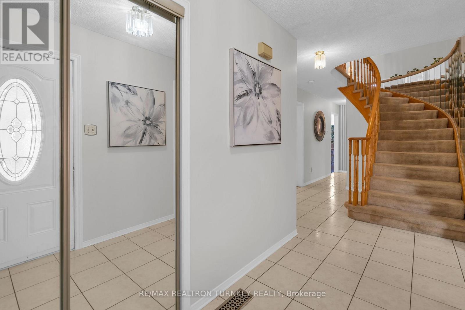 3155 BARWELL ROAD - Image 4