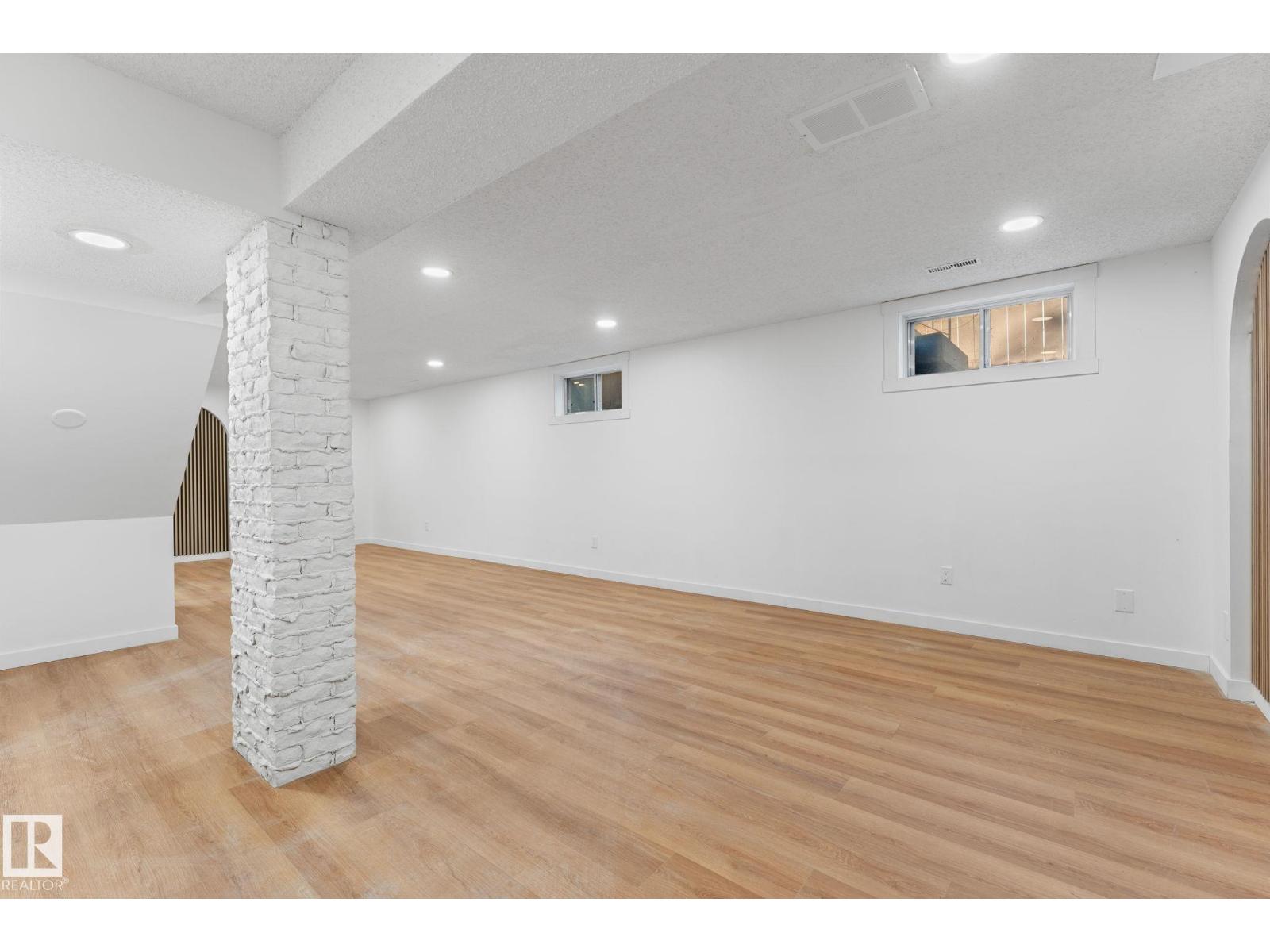 3721 103B Street NW - Image 33