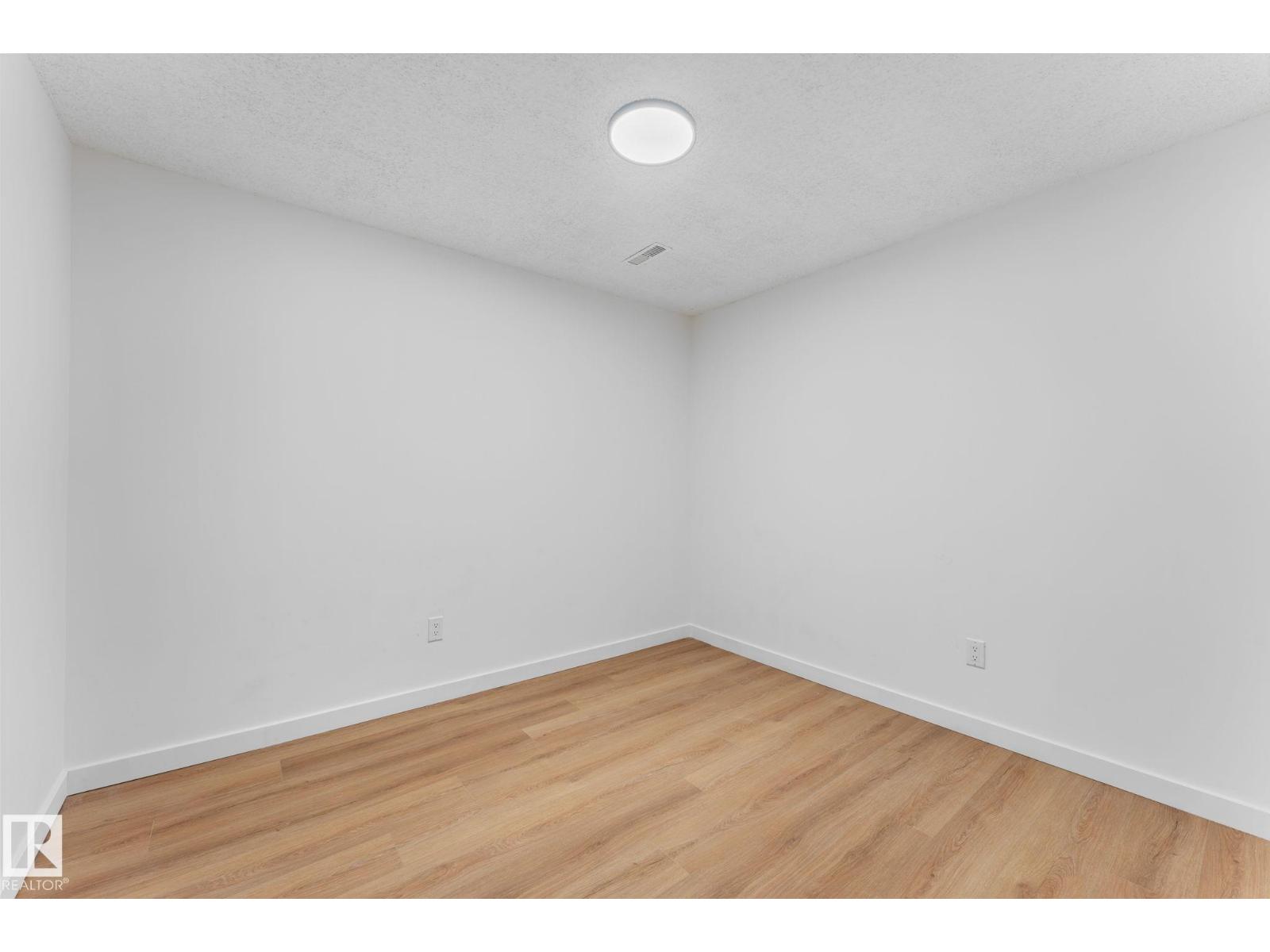 3721 103B Street NW - 38