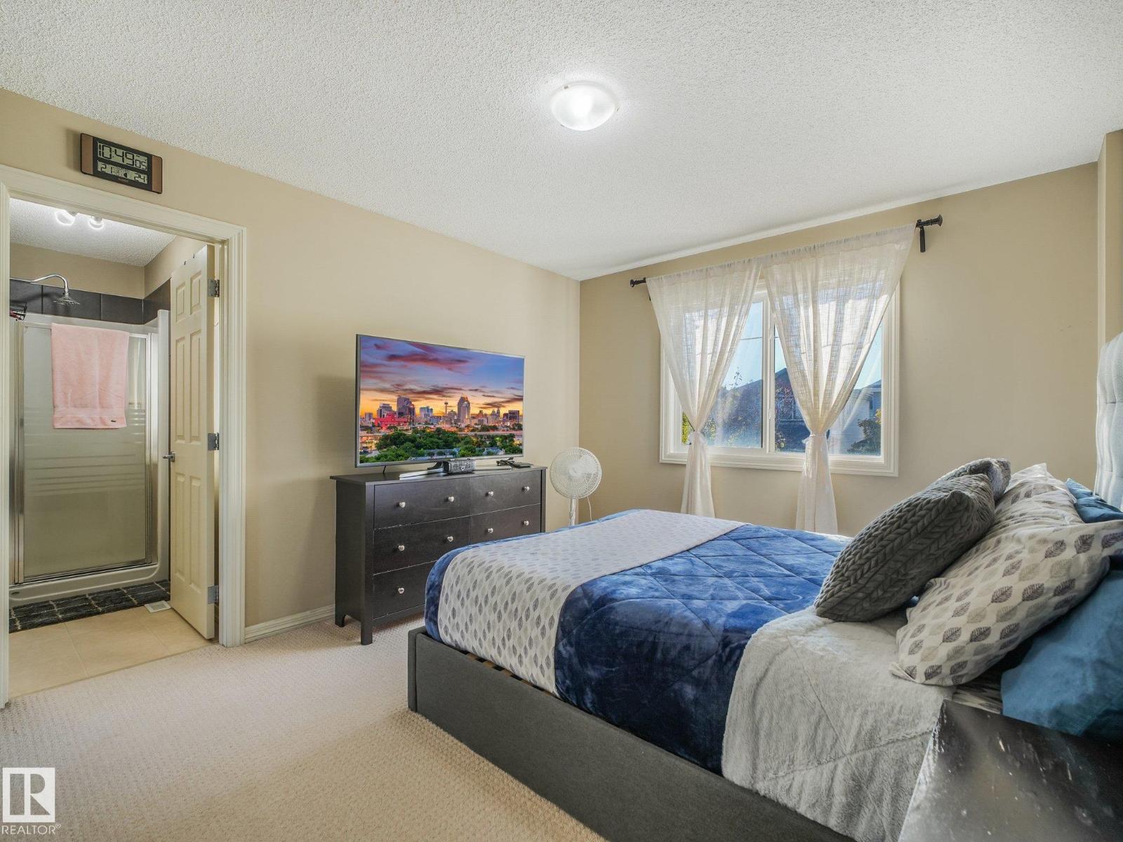 5220 1A AV SW - 27
