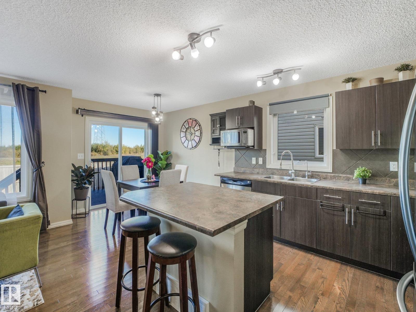 5220 1A AV SW - 9