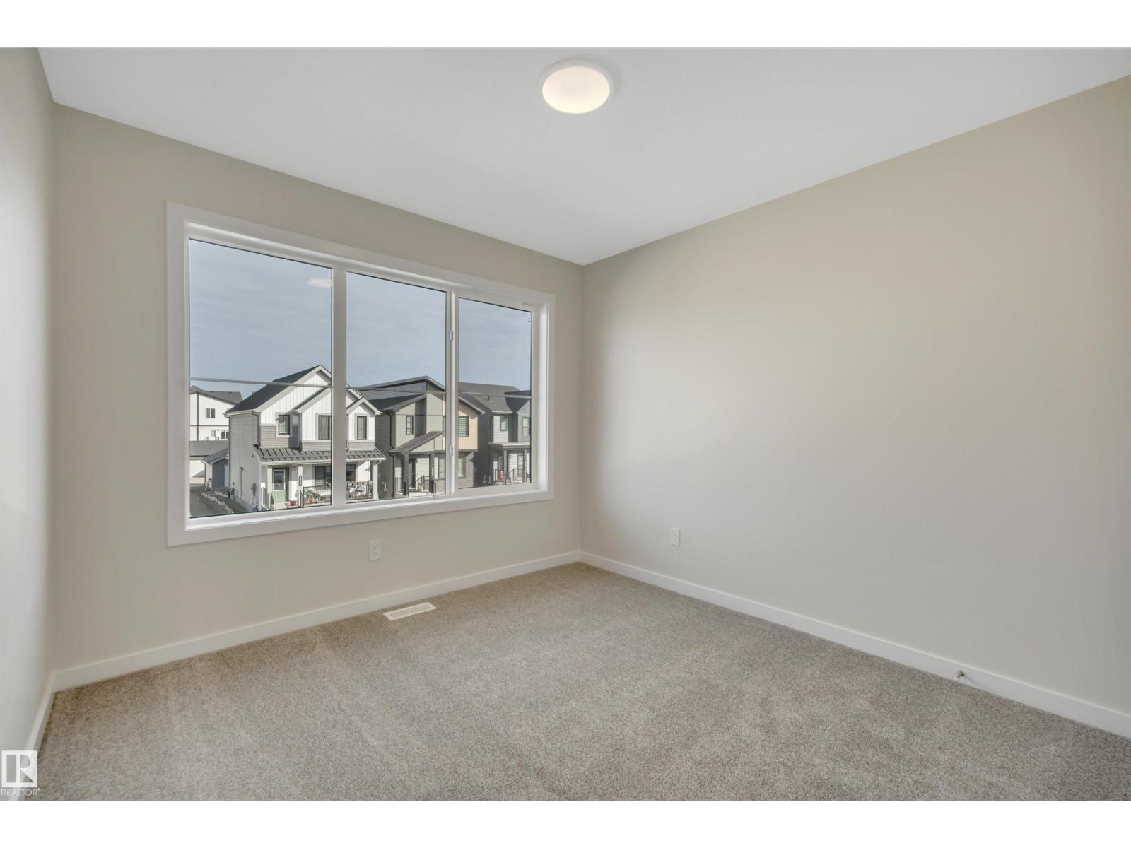 5439 Hawthorn RU SW - 34