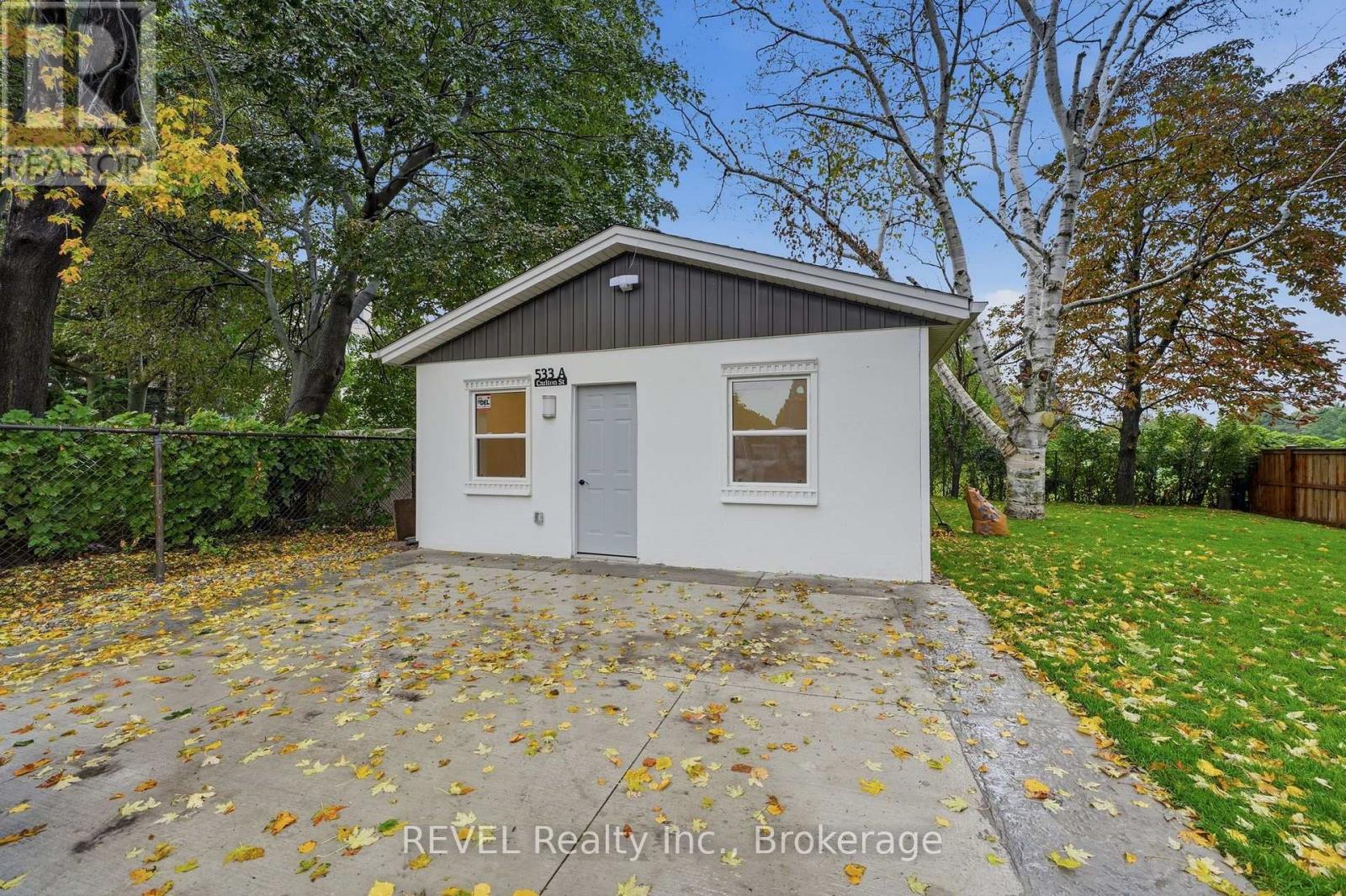 533a Carlton Street