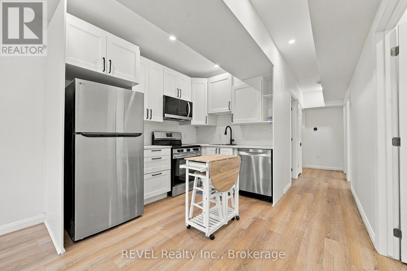 533a Carlton Street — photo 19
