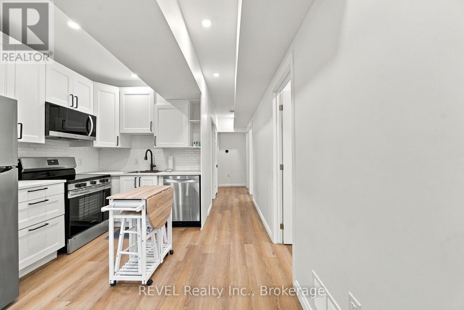 533a Carlton Street — photo 22