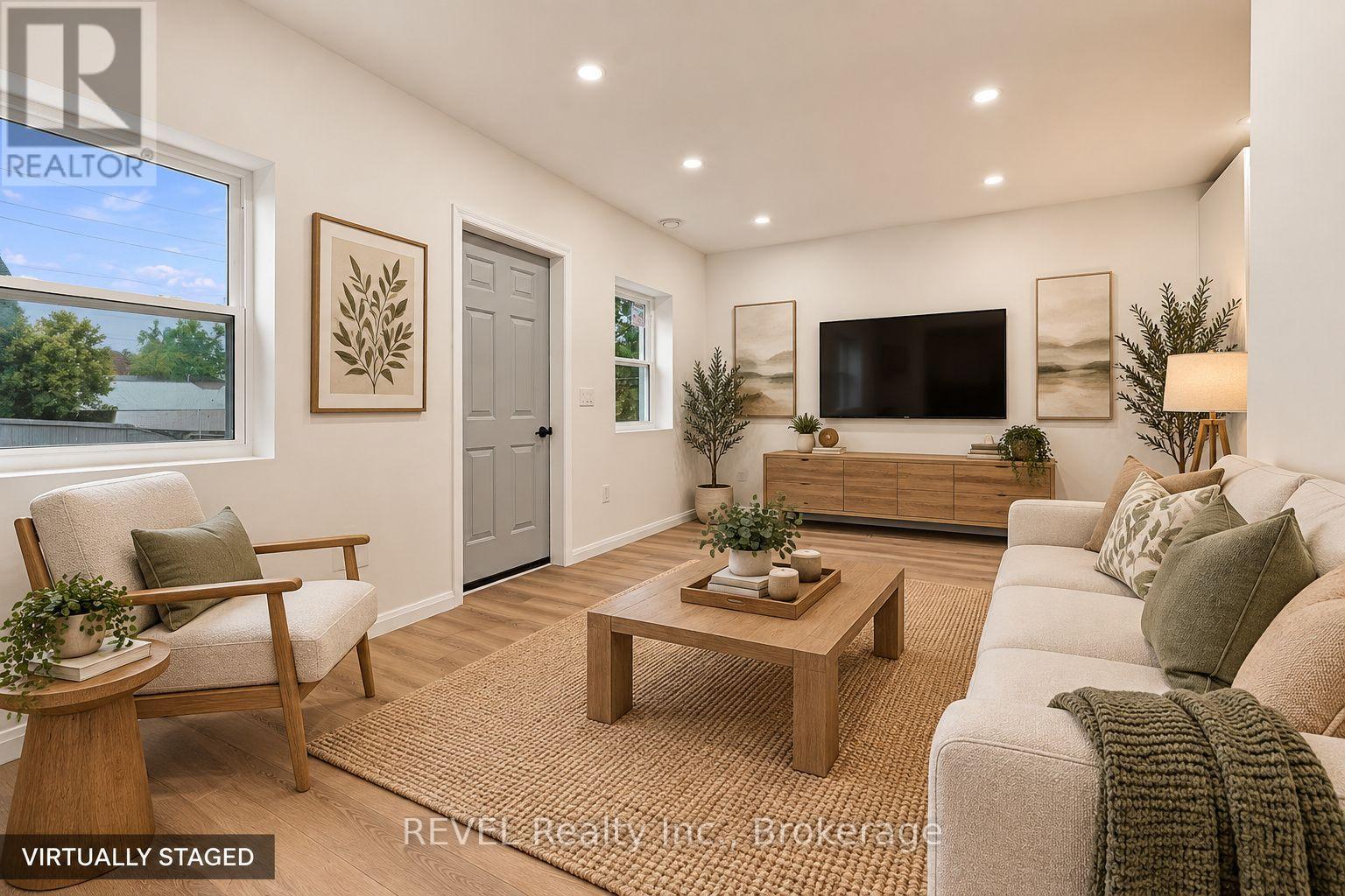 533a Carlton Street — photo 7