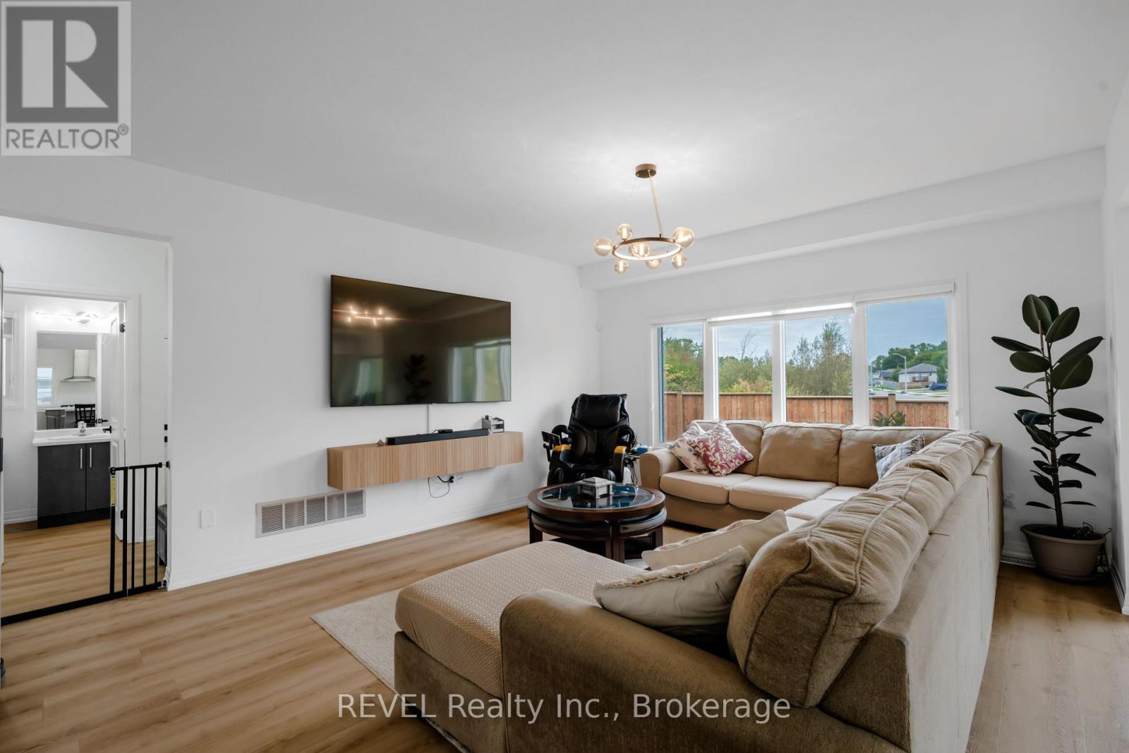 12 WESTCOTT ROAD - Image 11