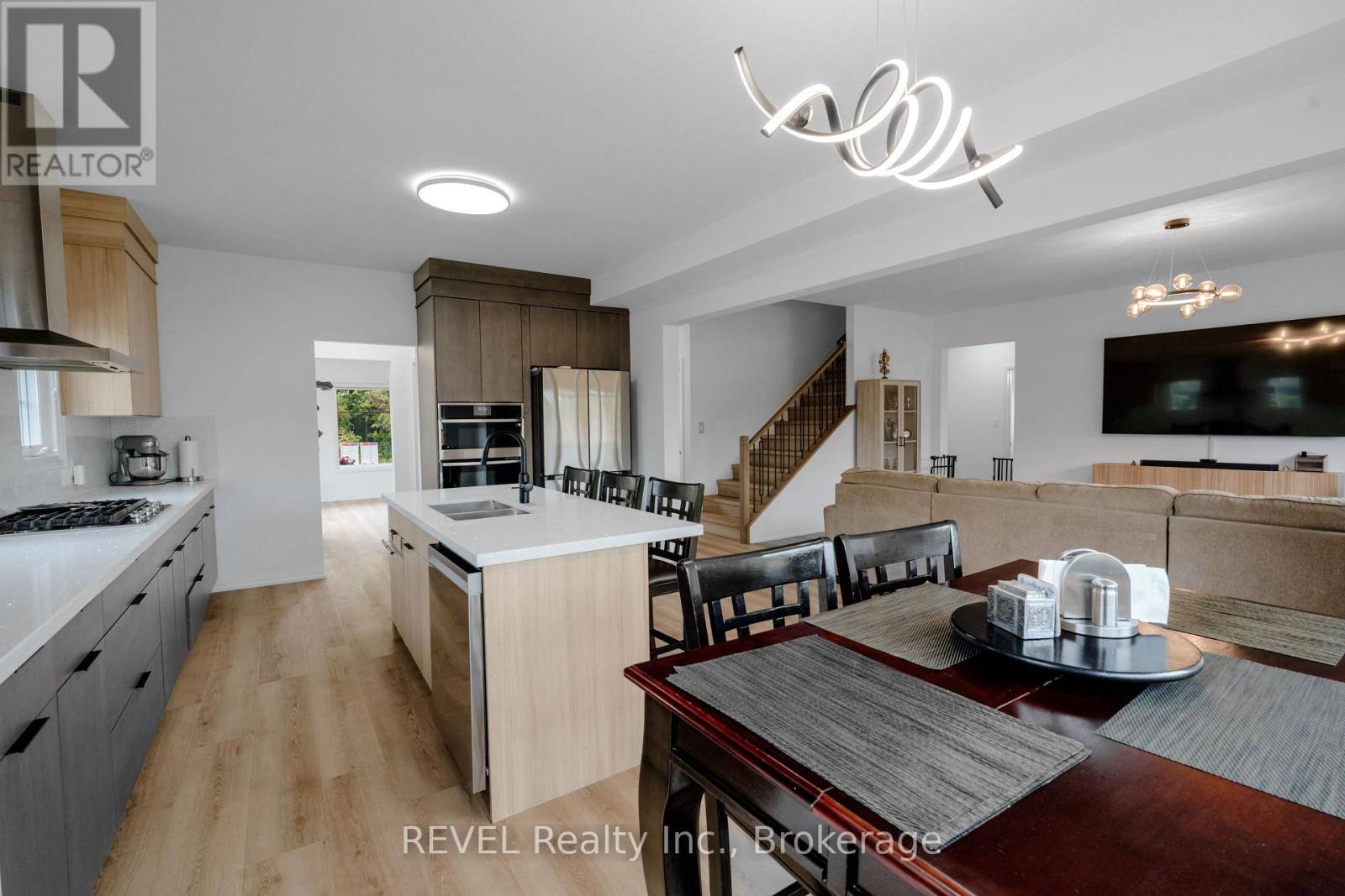 12 WESTCOTT ROAD - Image 17