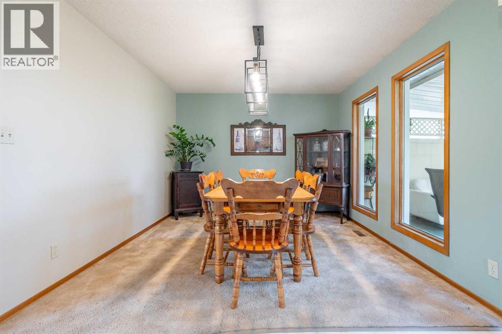 5825 52 Street - 11
