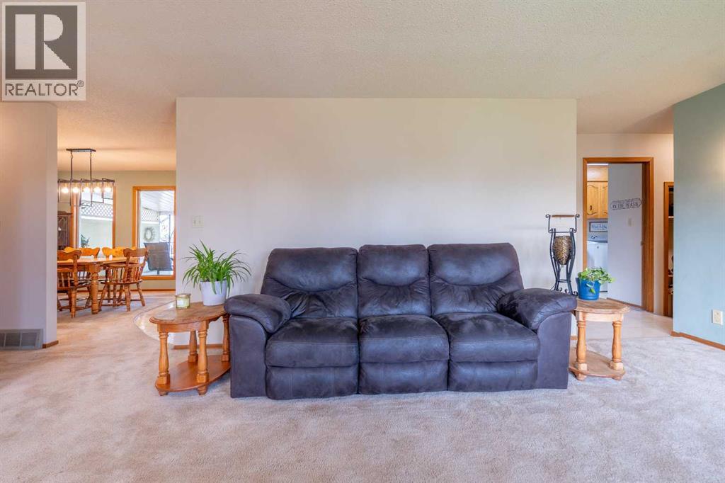 5825 52 Street - 13