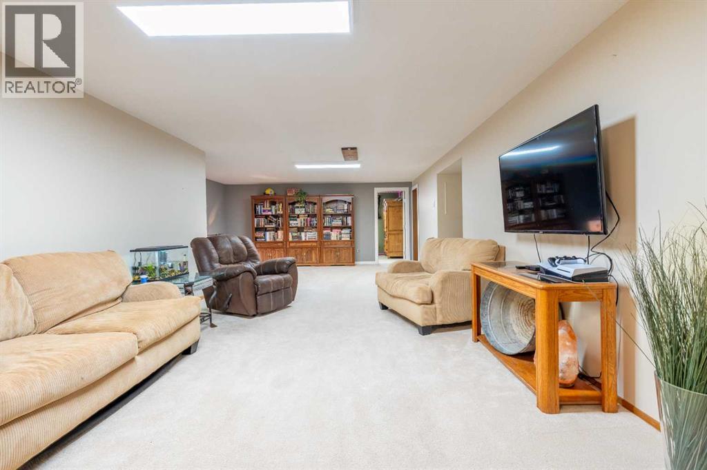 5825 52 Street - 26