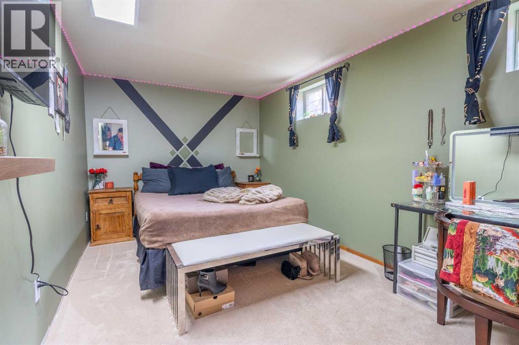 5825 52 Street - 31