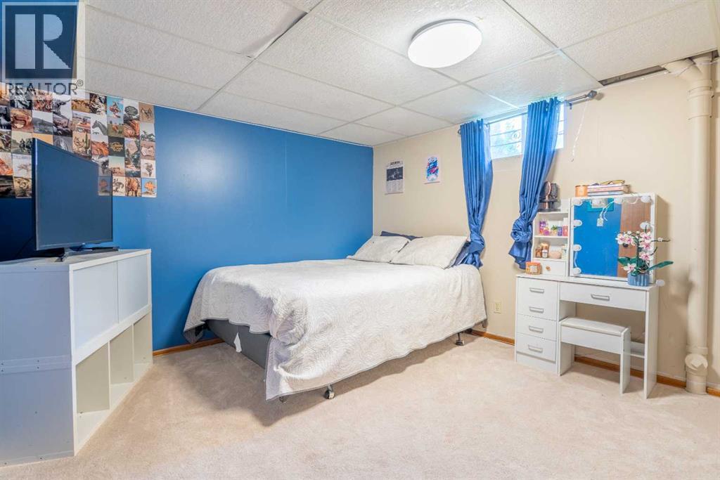 5825 52 Street - 33