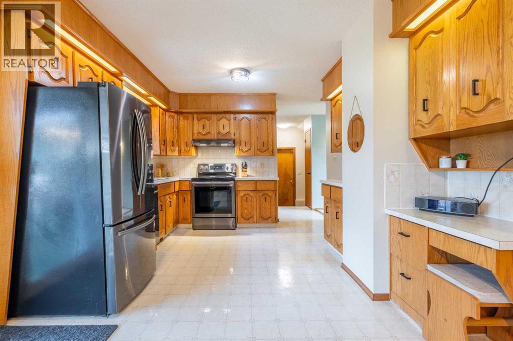 5825 52 Street - 4