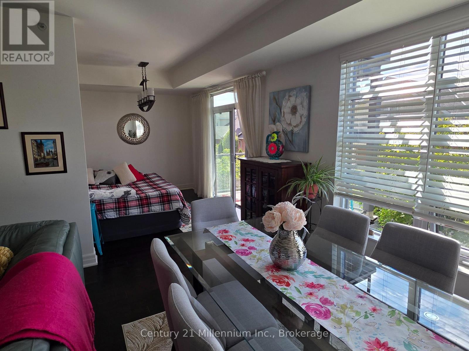 203-1 SHIPYARD Lane, Collingwood photo 4