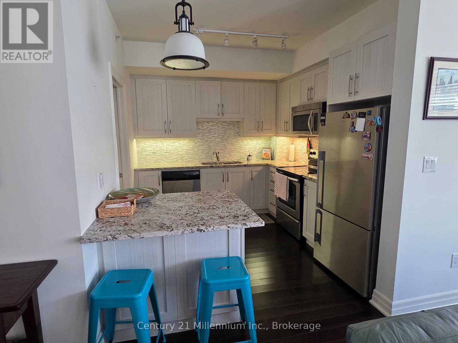203-1 SHIPYARD Lane, Collingwood photo 5