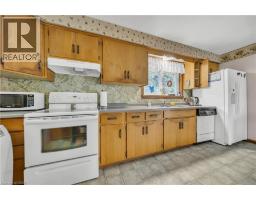 5427 Perth Road 178, North Perth, ON N0G2P0 Photo 10