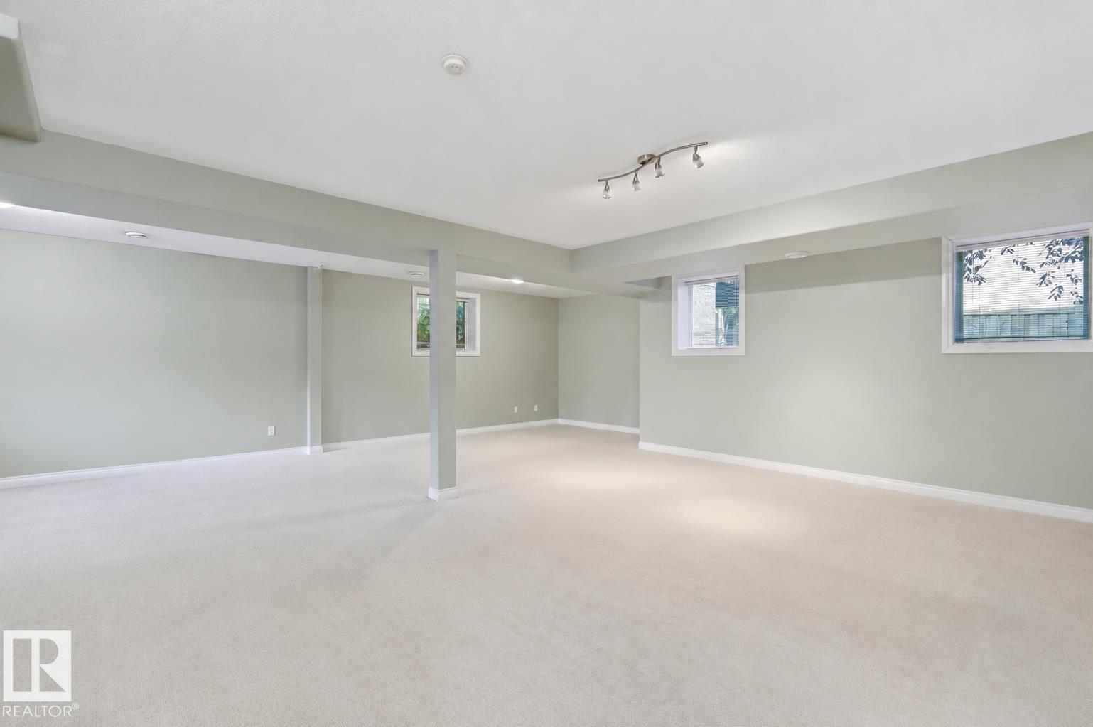 764 HALIBURTON CR NW - Image 30