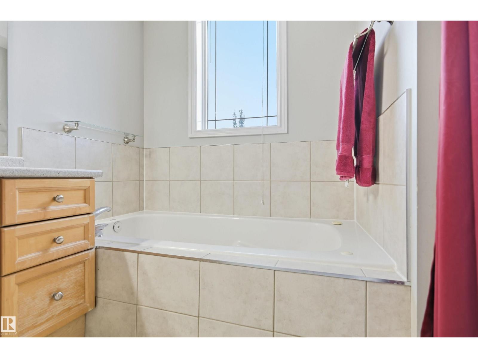 764 HALIBURTON CR NW - 21