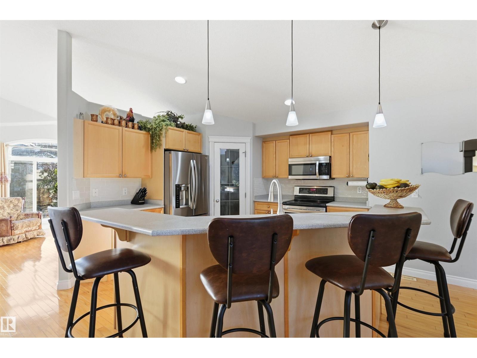 764 HALIBURTON CR NW - 6