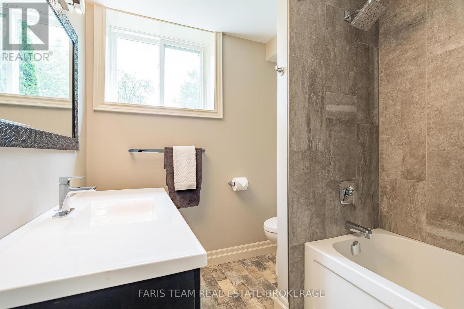 107 GEORGE STREET - Image 23