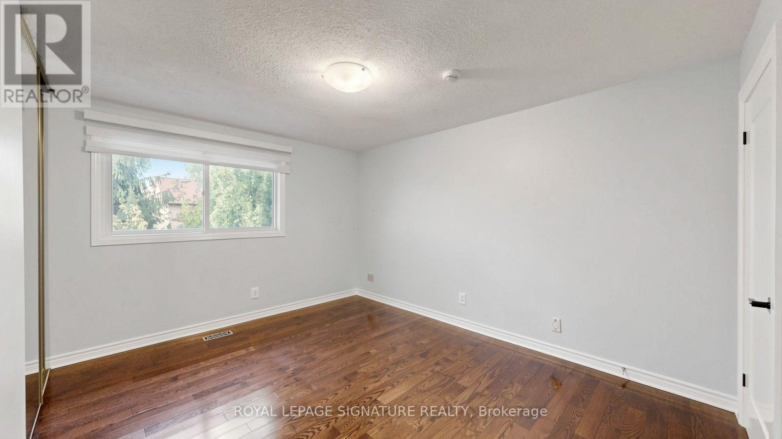 62 EMELINE CRESCENT - 21