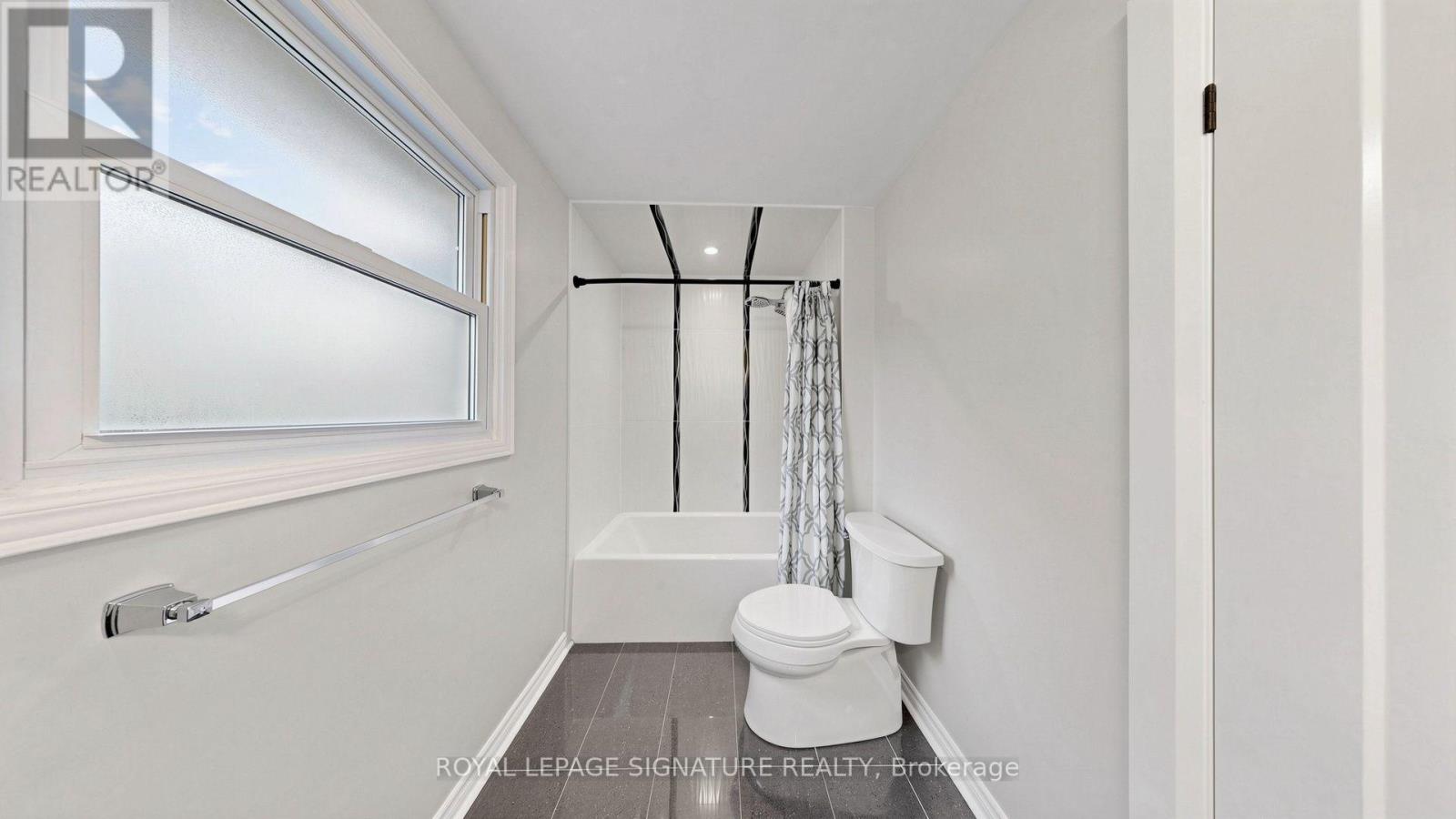 Photo 29 of 62 Emeline Crescent, Markham (Markham Village)