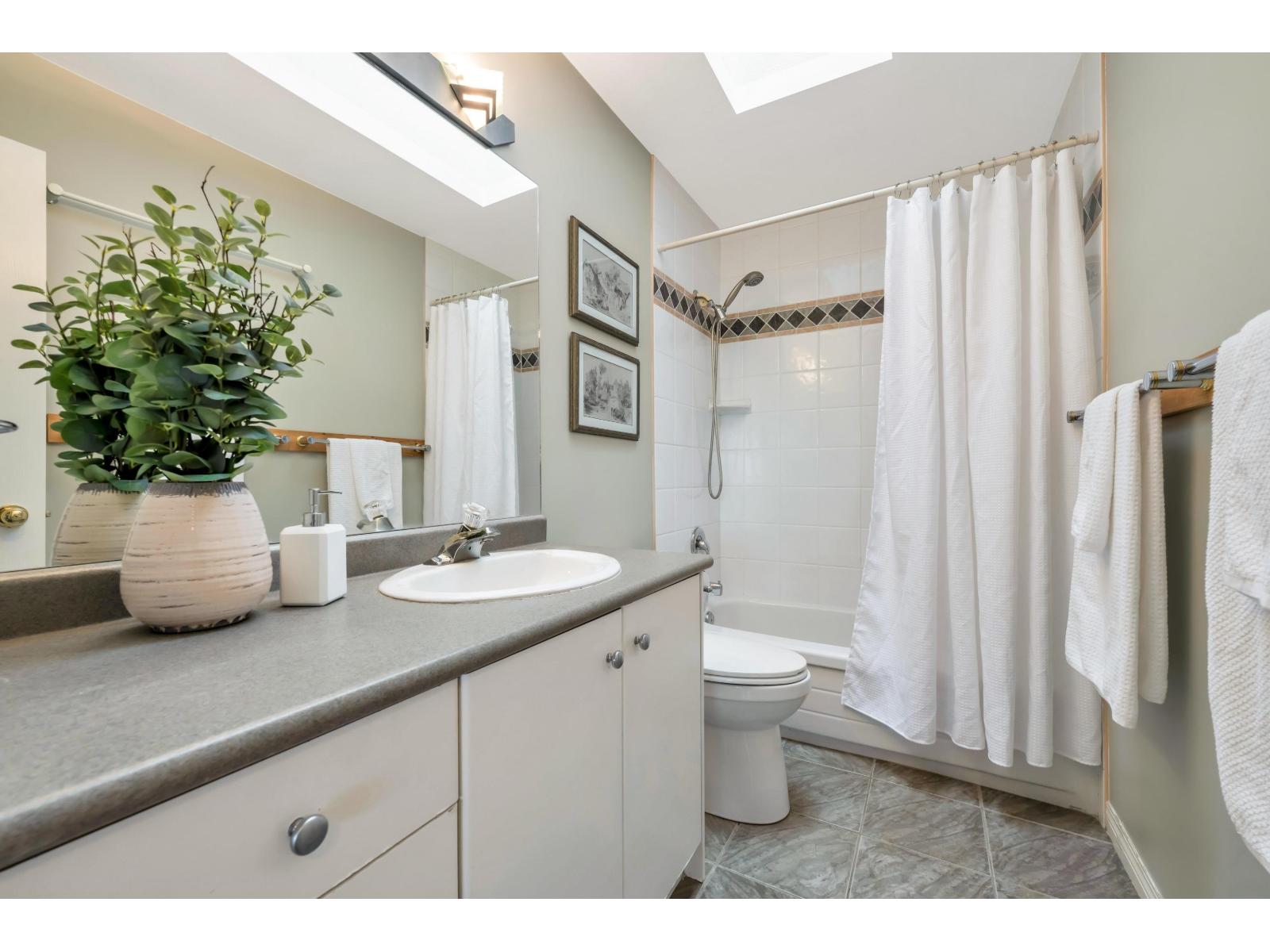 5 Bed, 4 Bath House for Sale in Langley – 21679 52 AVENUE, Langley – MLS# R3171682 - Image 31