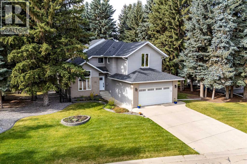 Listing photo – 29 Pickwick Lane, Lacombe