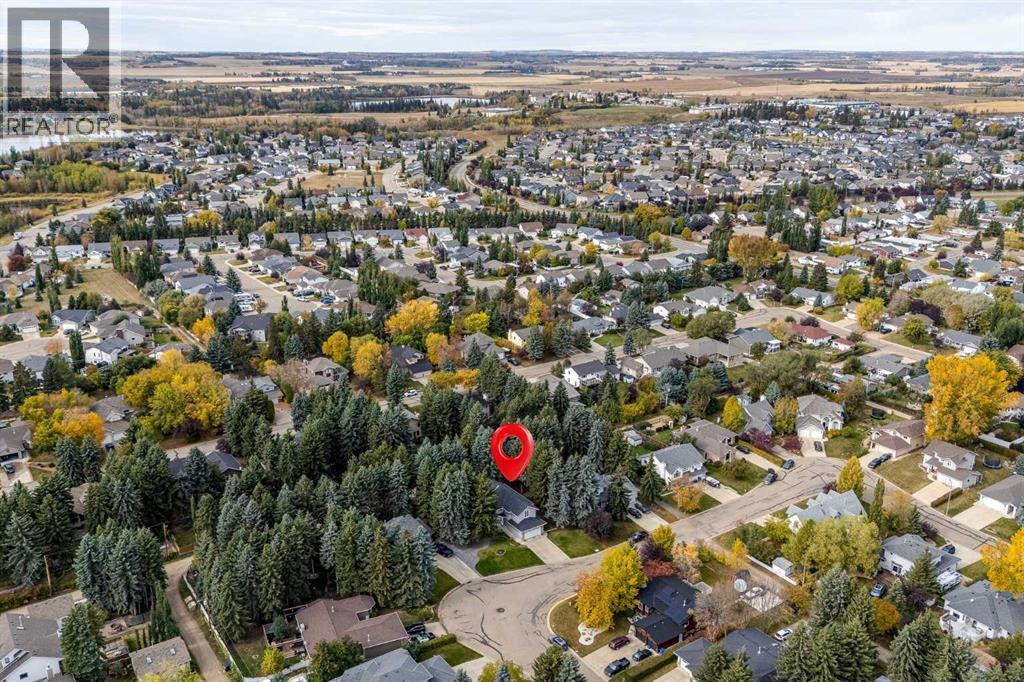 Listing photo – 29 Pickwick Lane, Lacombe