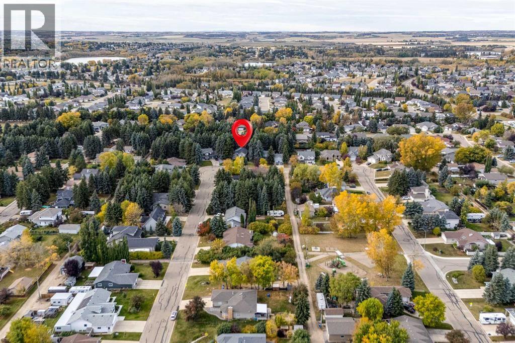 Listing photo – 29 Pickwick Lane, Lacombe