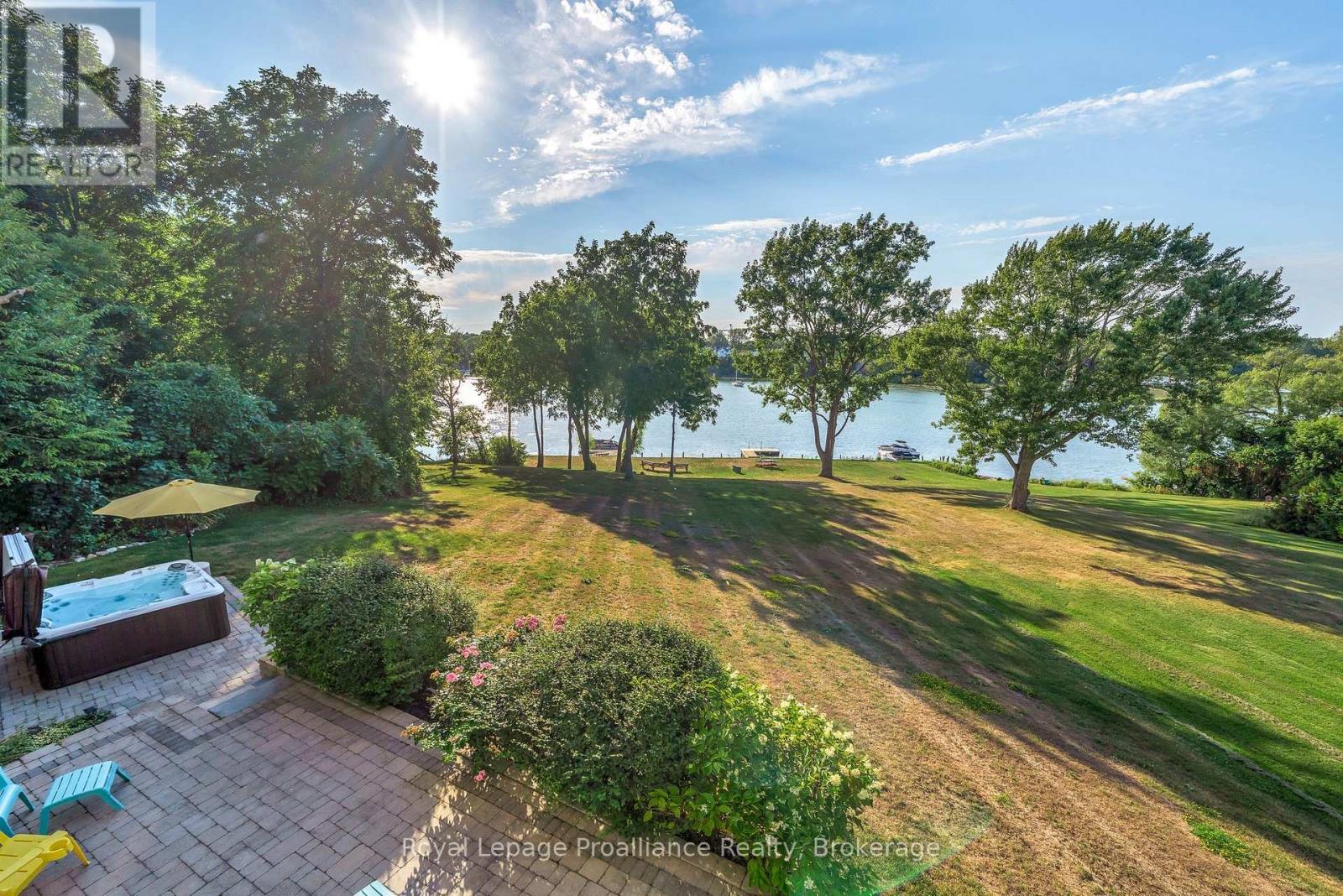 12698 Loyalist Parkway, Prince Edward County, ON photo 38