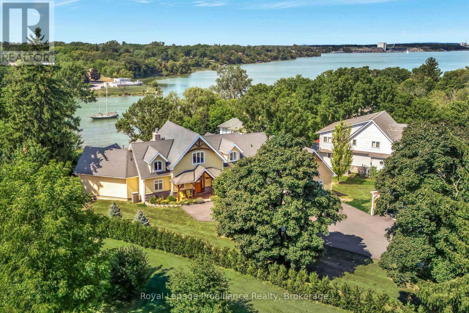 12698 Loyalist Parkway, Prince Edward County, ON photo 6