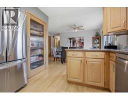 92 Mccullough Crescent, Red Deer, AB T4R1S7 Photo 13