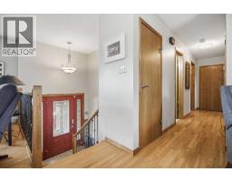 92 Mccullough Crescent, Red Deer, AB T4R1S7 Photo 18