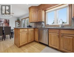 92 Mccullough Crescent, Red Deer, AB T4R1S7 Photo 14