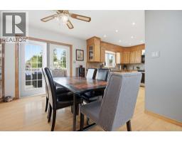 Family room - 92 Mccullough Crescent, Red Deer, AB T4R1S7 Photo 10