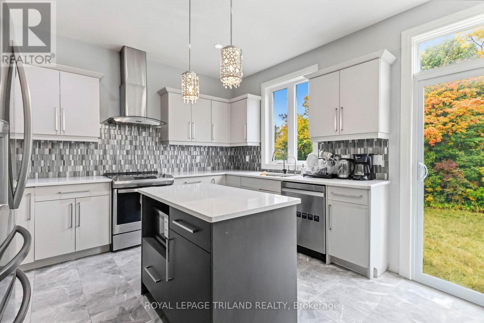 1312 SANDBAR STREET - Image 15