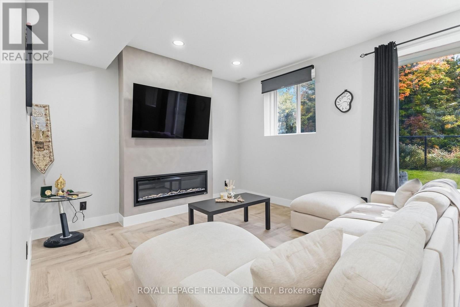 1312 SANDBAR STREET - 39