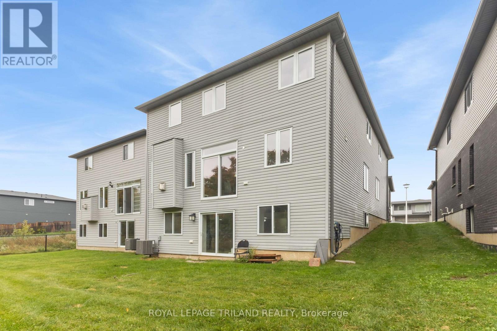 1312 SANDBAR STREET - 44