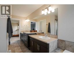 163 Rattlepan Creek Crescent, Fort Mcmurray, AB T9K2V5 Photo 22