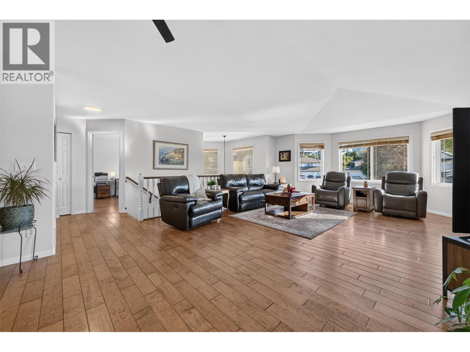 1380 Loseth Drive, Kelowna
