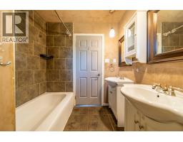 532 Willow Park Drive SE - photo 18