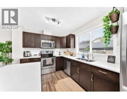 4pc Bathroom - 41 Sunvalley Road, Cochrane, AB T4C0H4 Photo 10