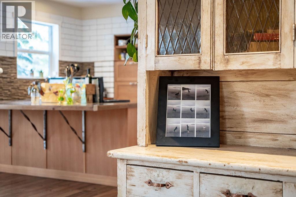 1112 HUME Street - 9